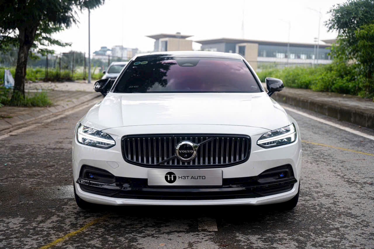 Volvo S90 B6 AWD 2023